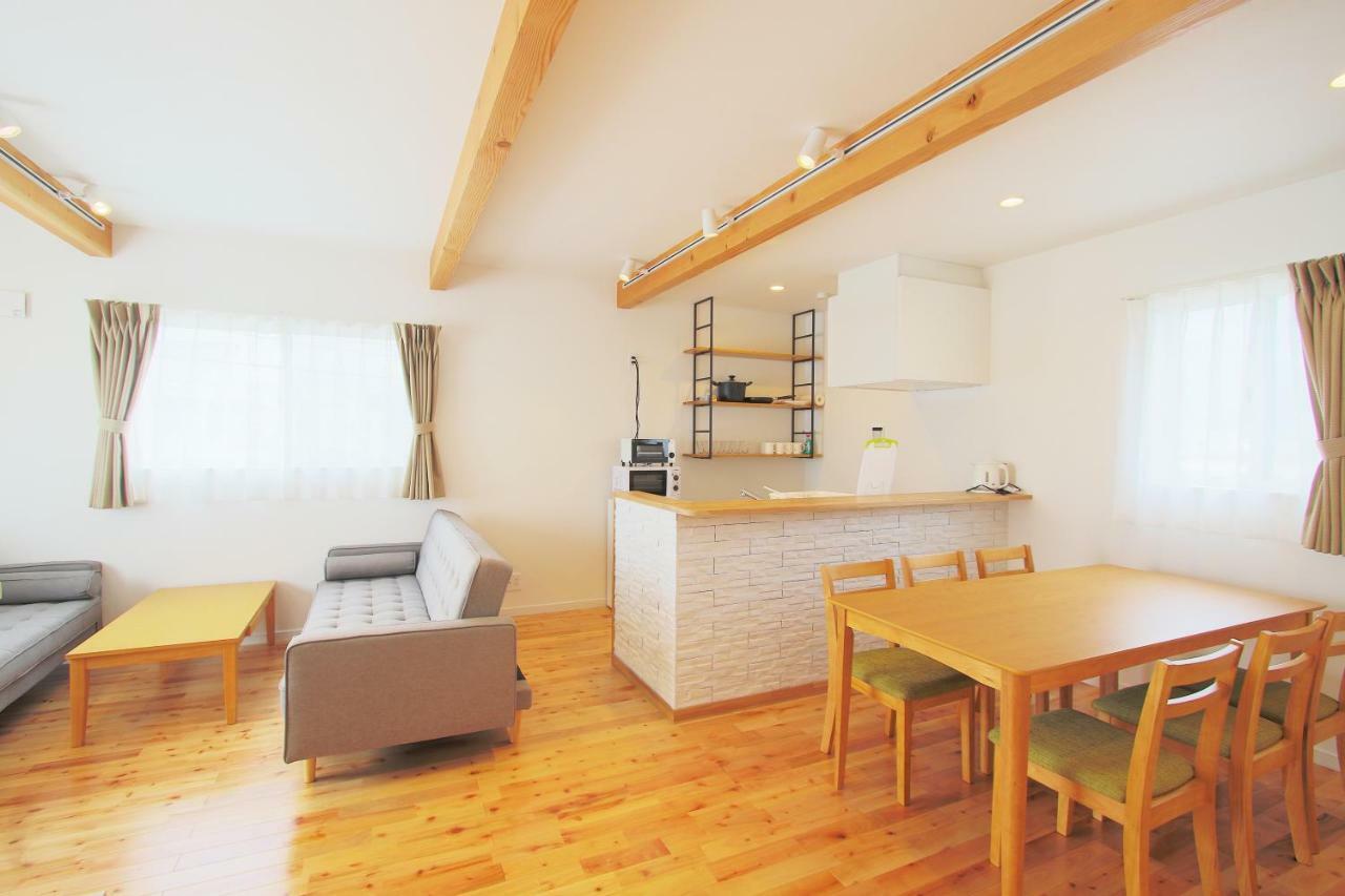 Villas Waraku Fujiyoshida Exterior photo