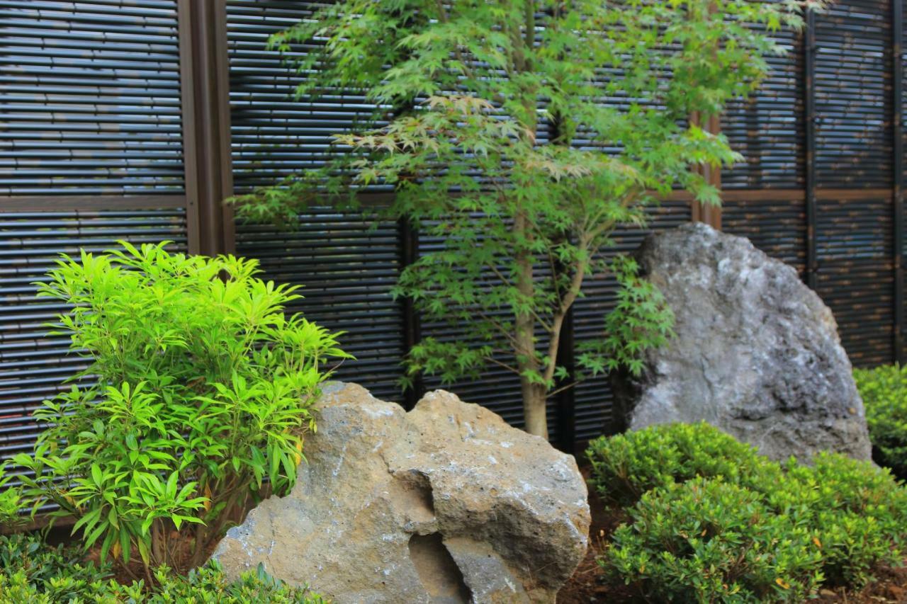Villas Waraku Fujiyoshida Exterior photo
